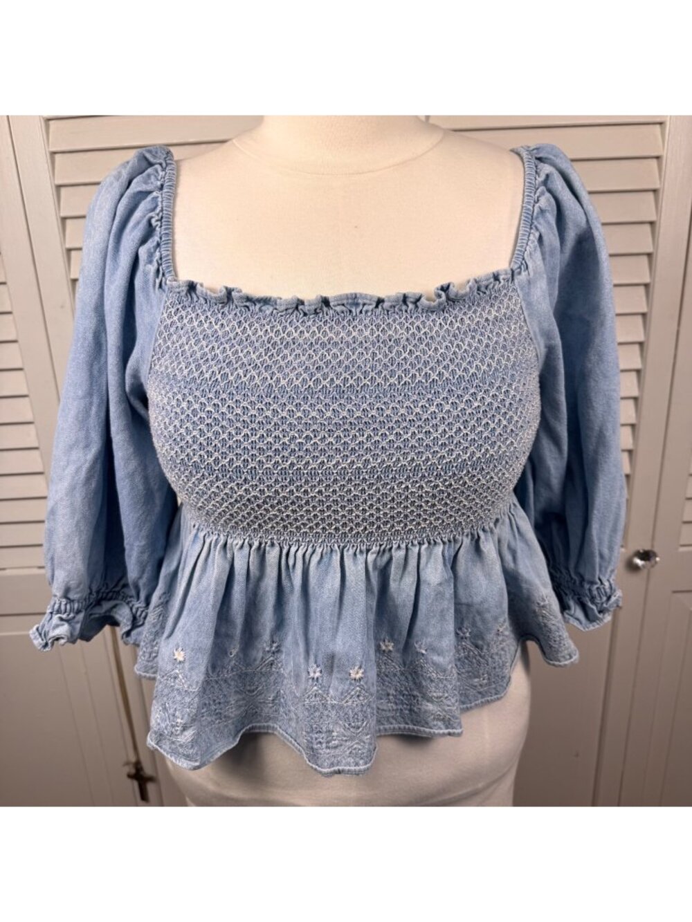 American Eagle large light blue denim Smocked babydoll Top Embroidered cotton
